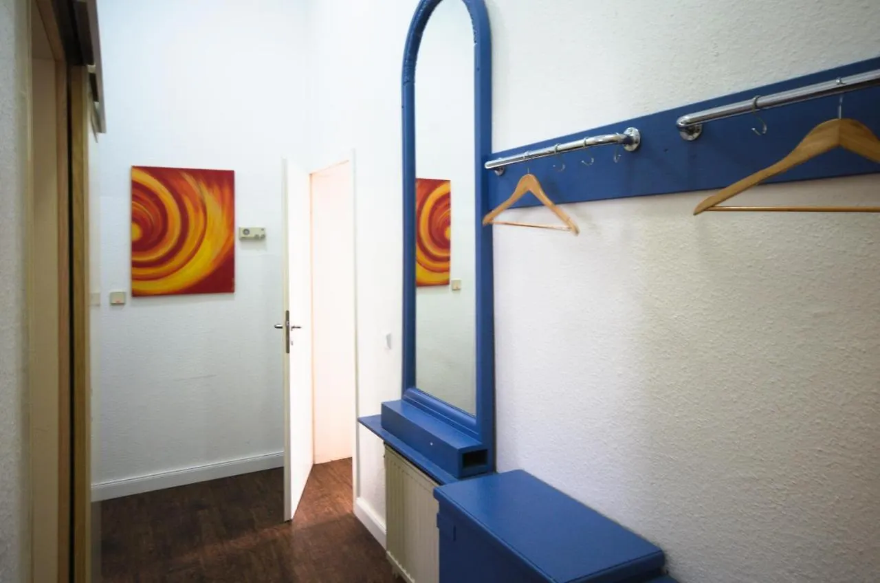 Apartment Altbauwohnung Mit 3 Badern Berlin