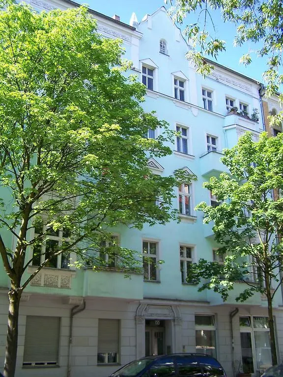Altbauwohnung Mit 3 Badern Berlin Apartment